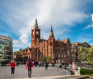 英国利物浦大学