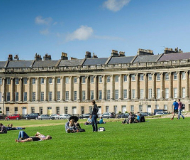 英国巴斯大学