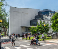 英国利兹大学